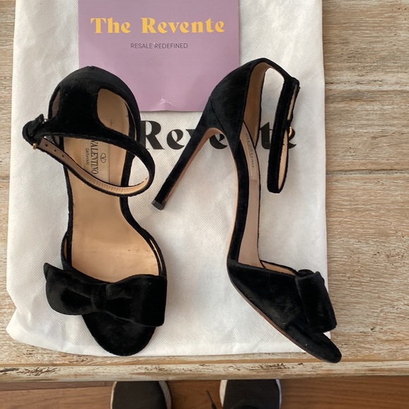 Valentino heels size 7 - Picture 2 of 6